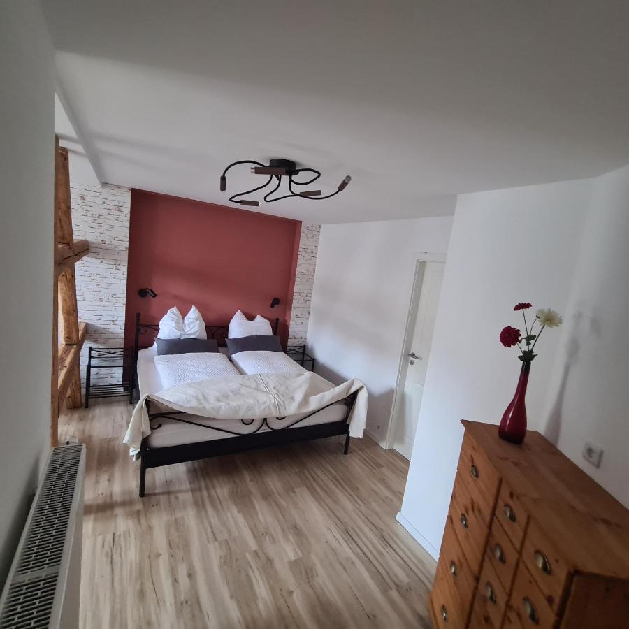 Gaestezimmer Treuen - Bed & Breakfast Εξωτερικό φωτογραφία
