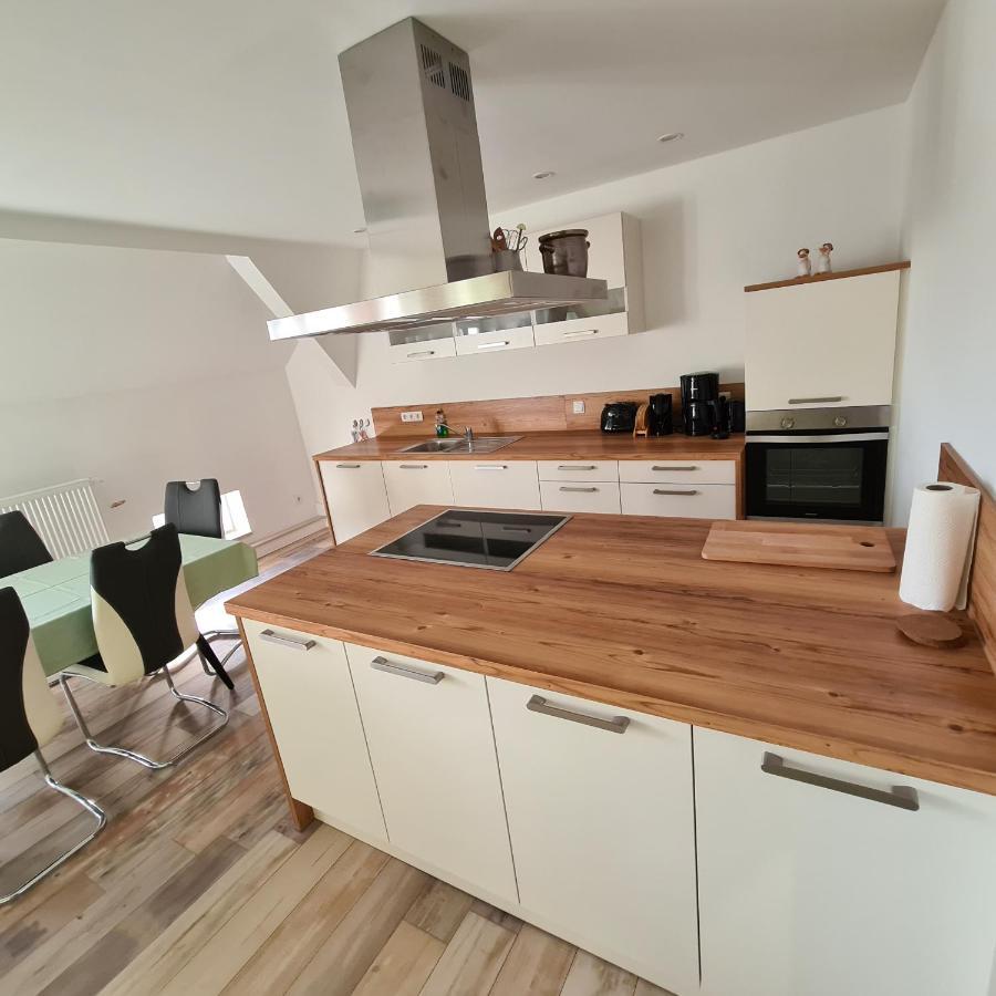 Gaestezimmer Treuen - Bed & Breakfast Εξωτερικό φωτογραφία