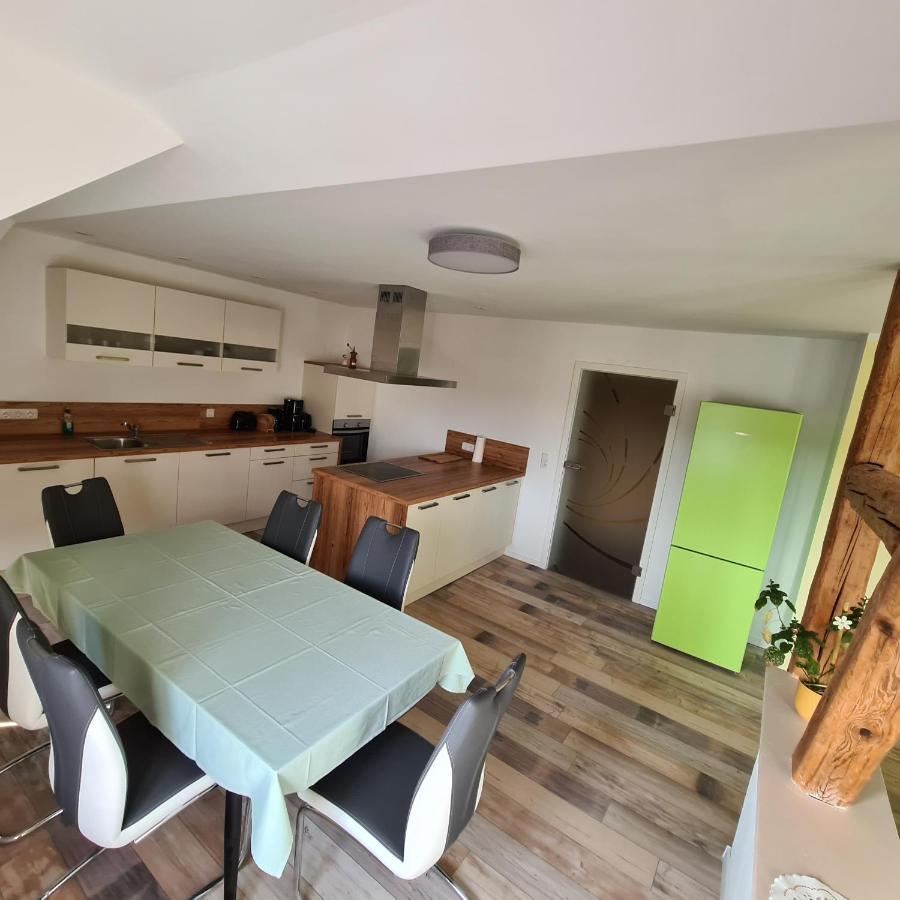 Gaestezimmer Treuen - Bed & Breakfast Εξωτερικό φωτογραφία